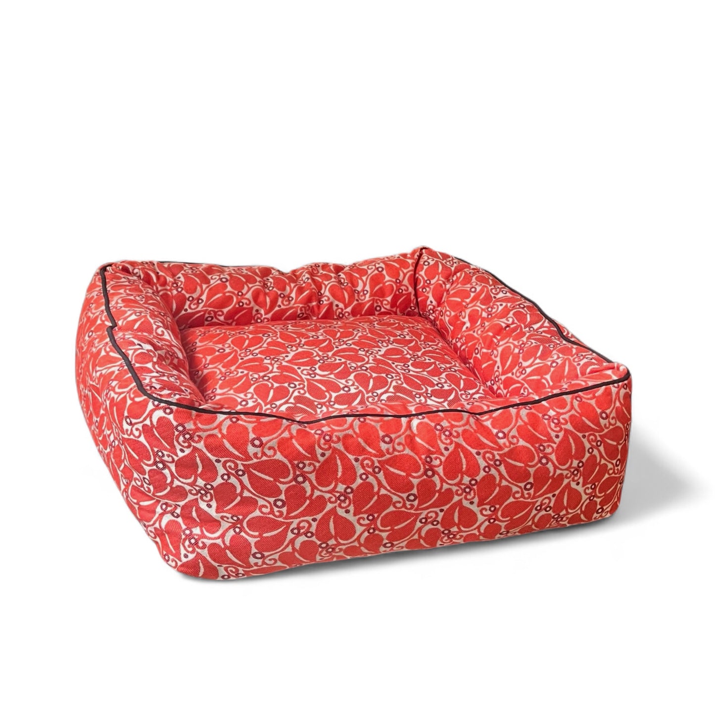 Neue Hund Red Leaf Daybed